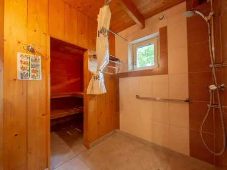 Gîte rural avec sauna et vue sur prairie aux chevaux : photo 11