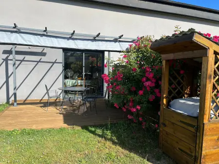 Gîte contemporain 90m² avec piscine chauffée à Mardié : photo 20
