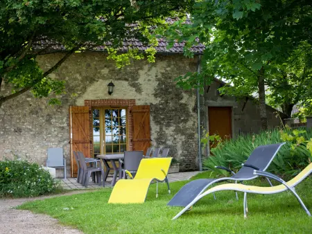 Gîte en grange rénovée, 8 pers., jardin clos près Montargis : photo 2