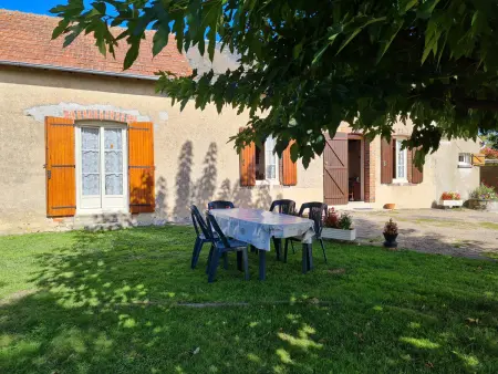 Gîte indépendant avec cour fermée, vue Vallée : photo 2