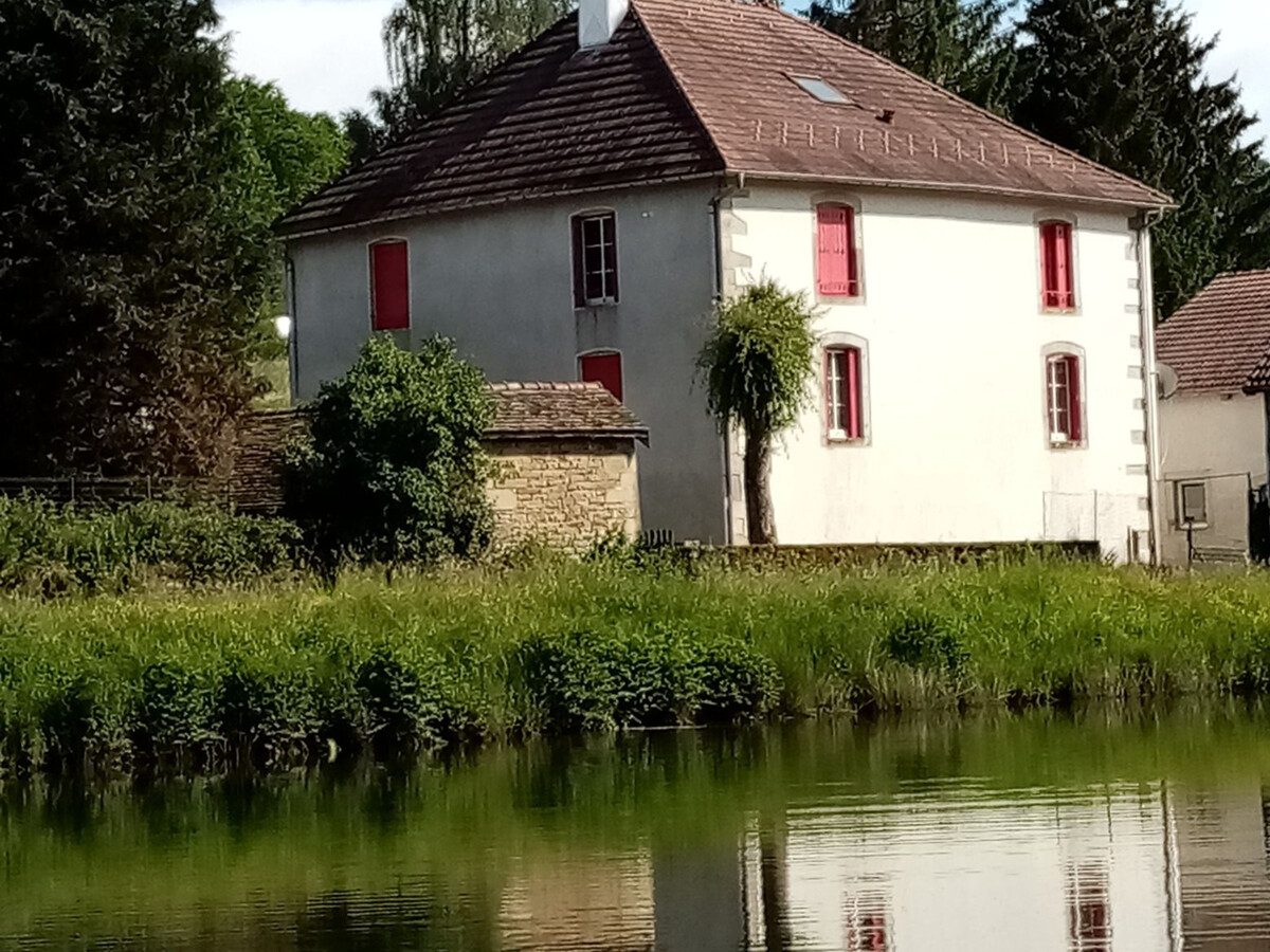 Gîte 5 chambres pour 13 pers, nature et ski à Bellefontaine - Photo 1