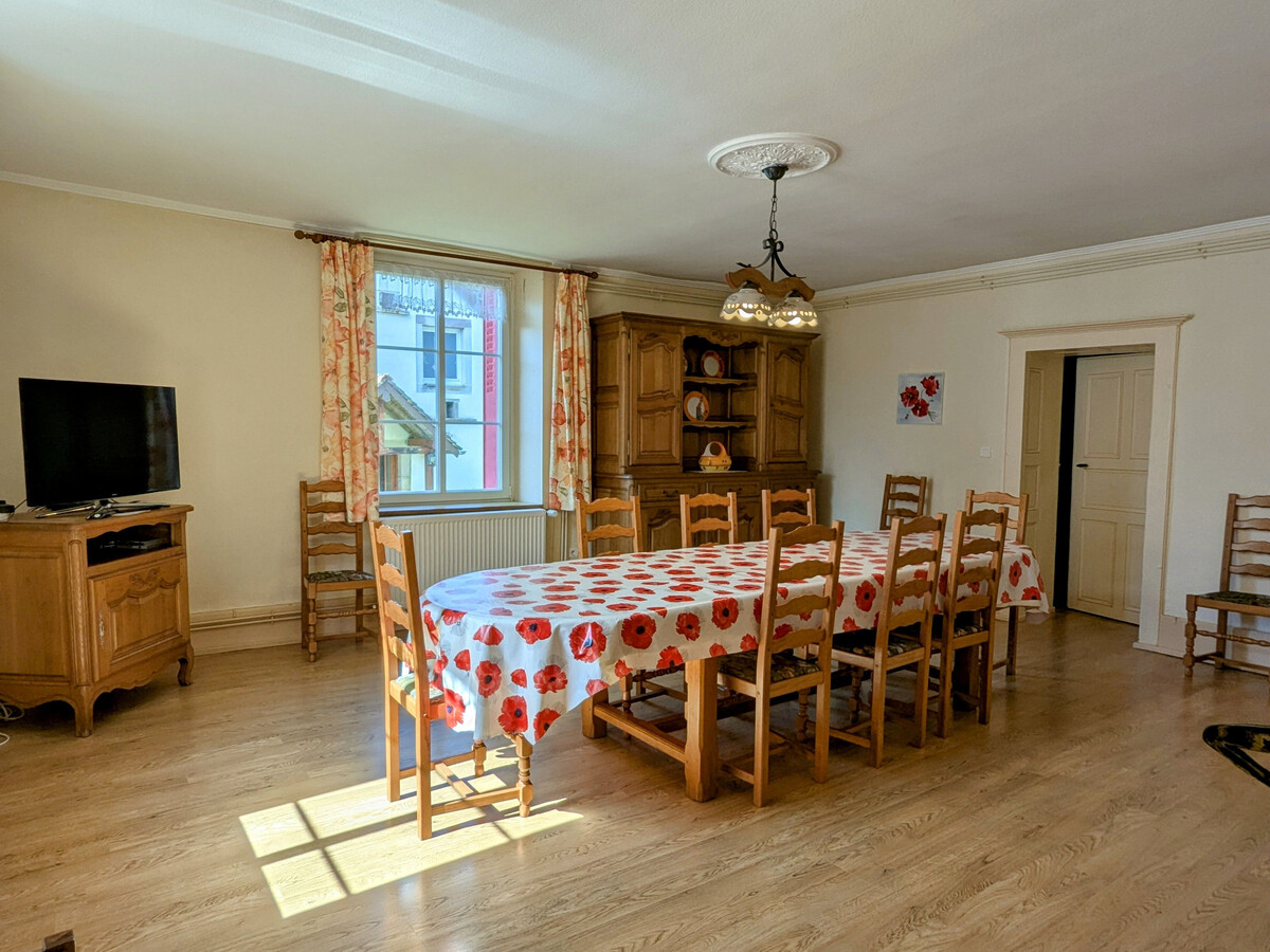 Gîte 5 chambres pour 13 pers, nature et ski à Bellefontaine - Photo 5