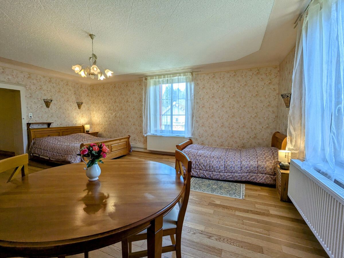 Gîte 5 chambres pour 13 pers, nature et ski à Bellefontaine - Photo 16