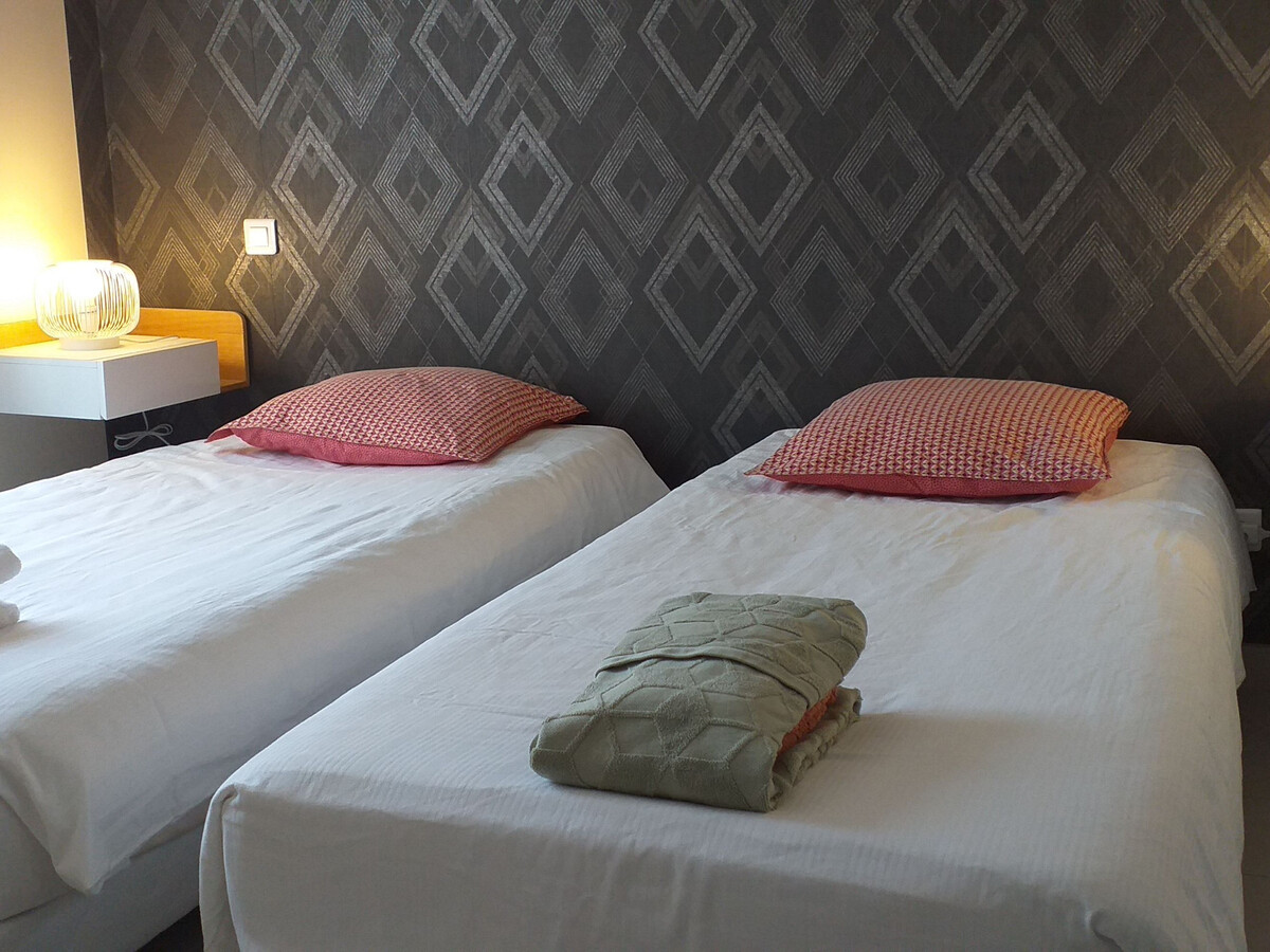 Gîte moderne indépendant à Contrexéville, 500 m des Thermes - Photo 7