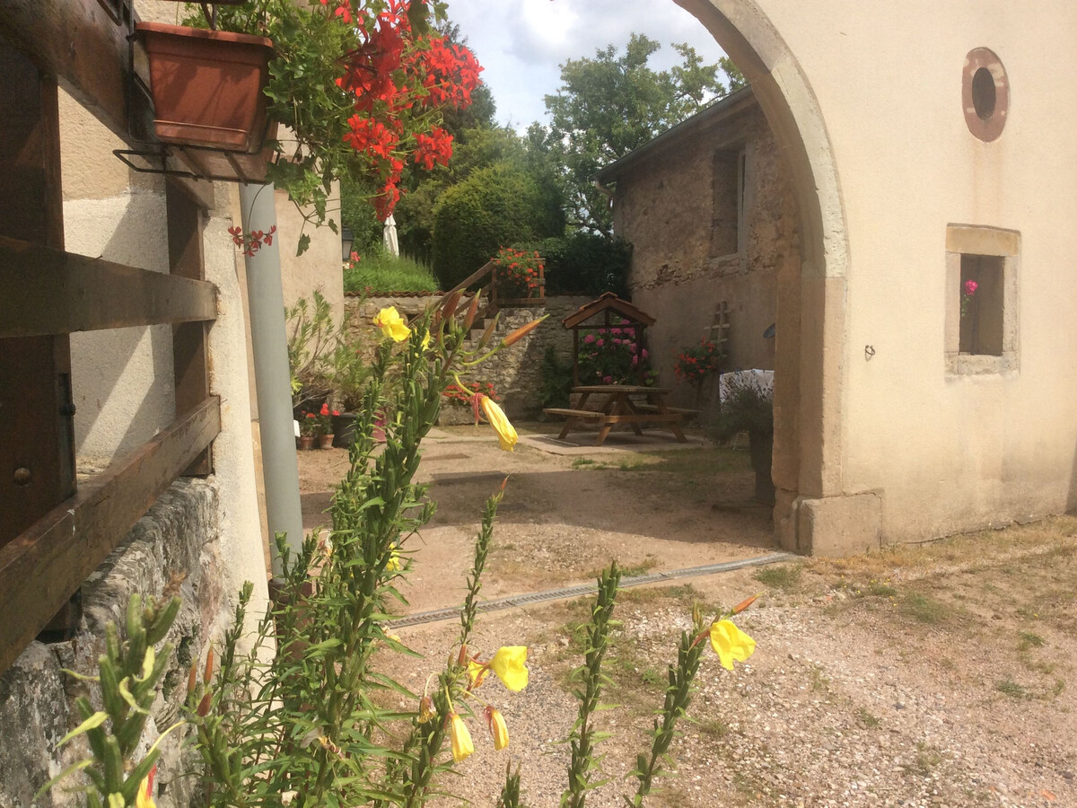 Gîte 6 pers en ancienne ferme avec salle de jeux - Photo 2