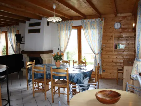 Chalet spacieux à Gérardmer avec terrasse et équipements familiaux - Photo 1