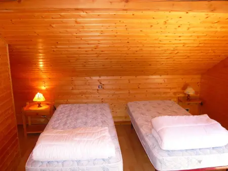 Chalet spacieux à Gérardmer avec terrasse et équipements familiaux - Photo 13