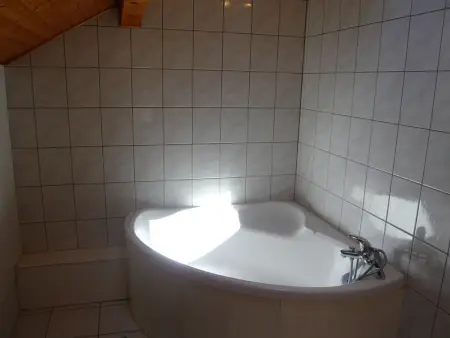 Chalet spacieux à Gérardmer avec terrasse et équipements familiaux - Photo 17