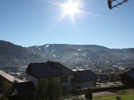 Chalet spacieux à Gérardmer avec terrasse et équipements familiaux - Photo 21