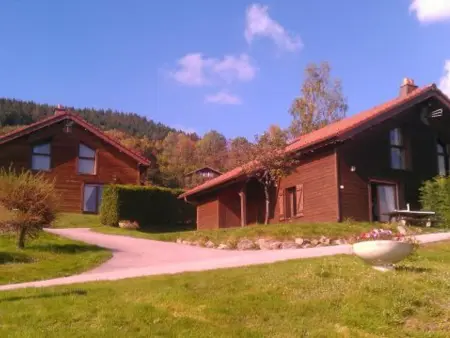 Chalet spacieux à Gérardmer avec terrasse et équipements familiaux - Photo 24