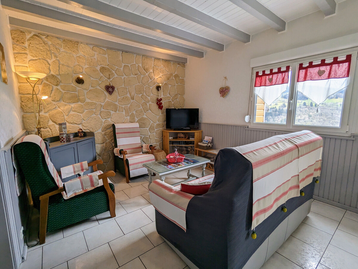 Gîte montagne 6 pers. à 800m avec vue vallée et 4 terrasses - Photo 4
