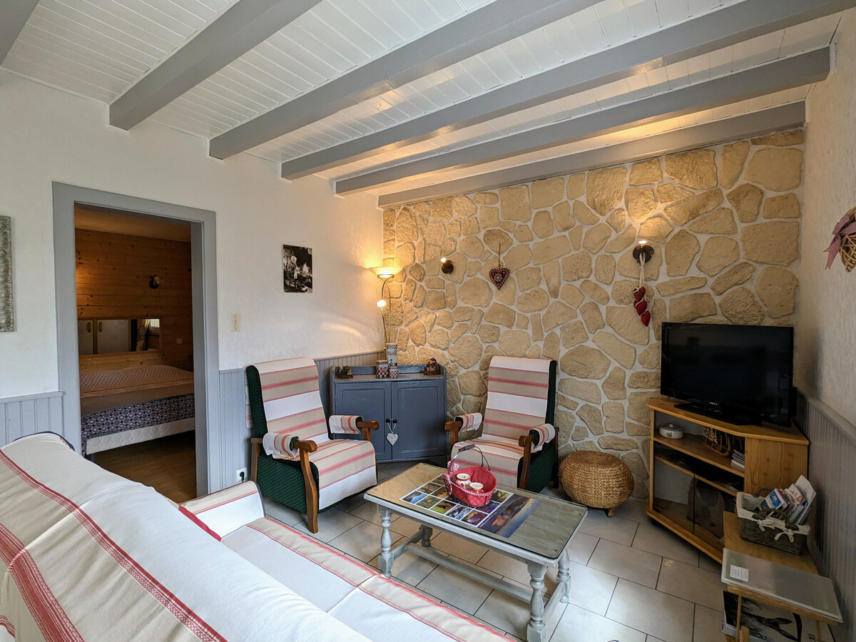 Gîte montagne 6 pers. à 800m avec vue vallée et 4 terrasses - Photo 8