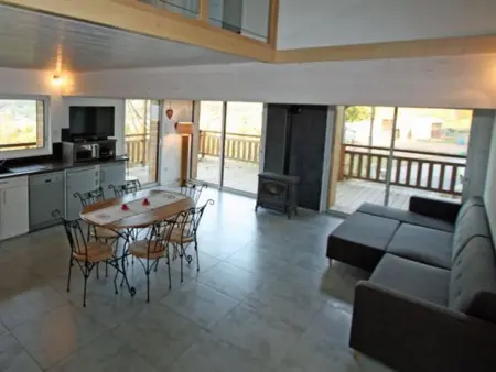 Charmant chalet 3 chambres avec terrasse proche Alsace - Photo 6
