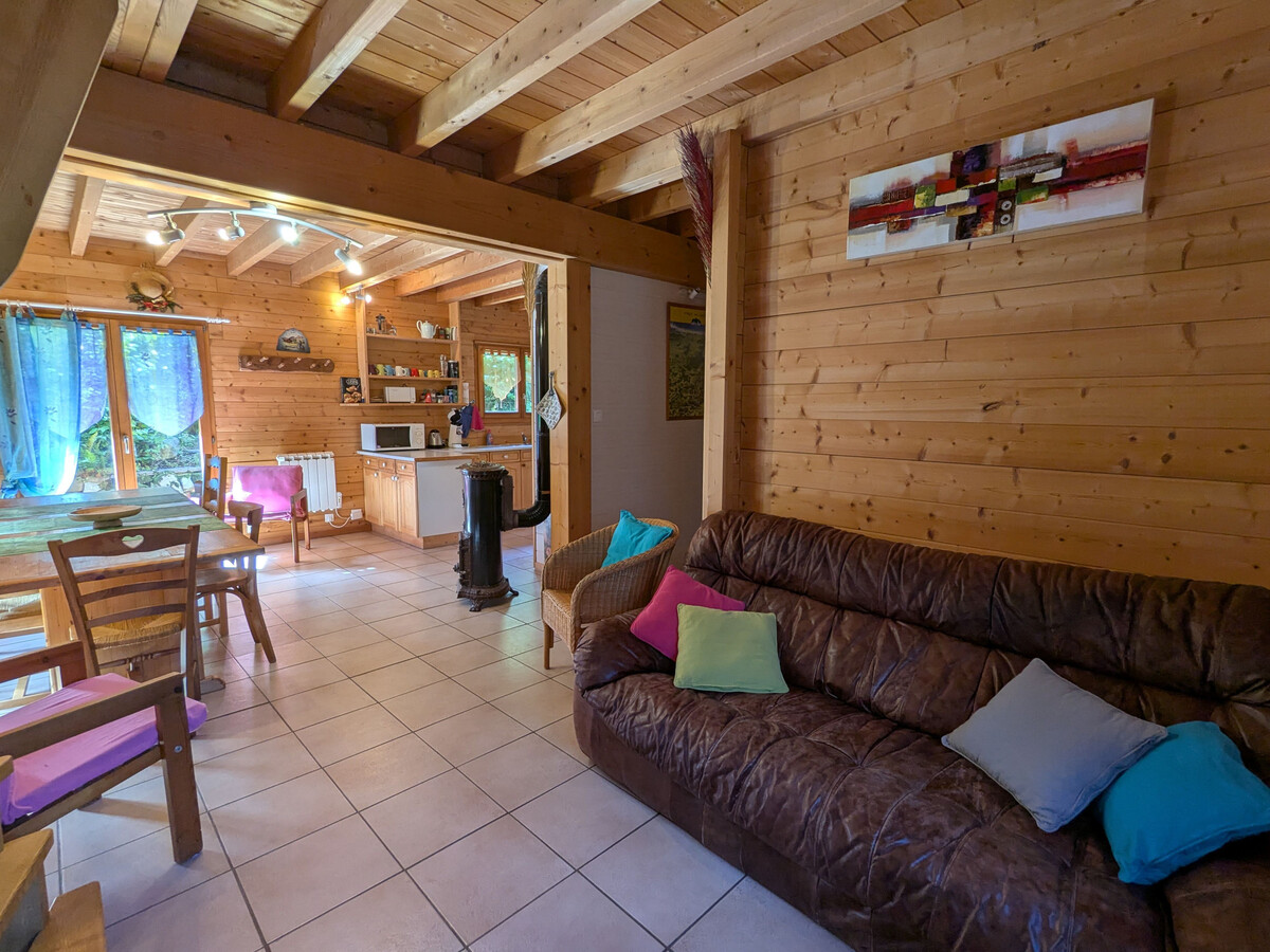 Chalet 90m² au Tholy : terrasse, verger et accès montagne - Photo 7