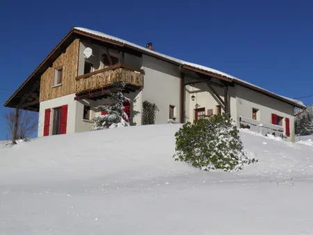 Appartement Confortable avec Accès Facile, Proche Ski et Randonnée - Photo 1