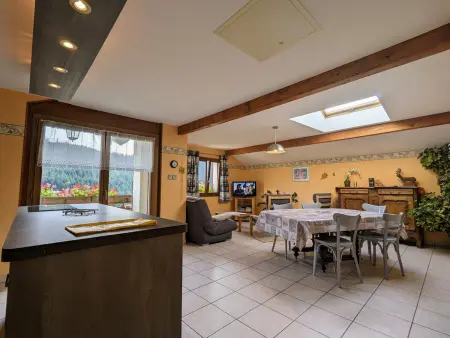Appartement Confortable avec Accès Facile, Proche Ski et Randonnée - Photo 2