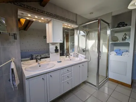 Appartement Confortable avec Accès Facile, Proche Ski et Randonnée - Photo 12