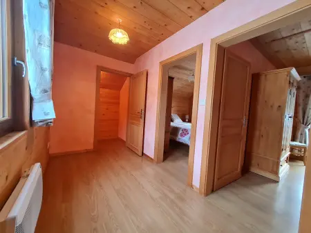 Chalet chaleureux face aux pistes, proche Gérardmer, idéal pour famille, balcon et terrasse - Photo 12