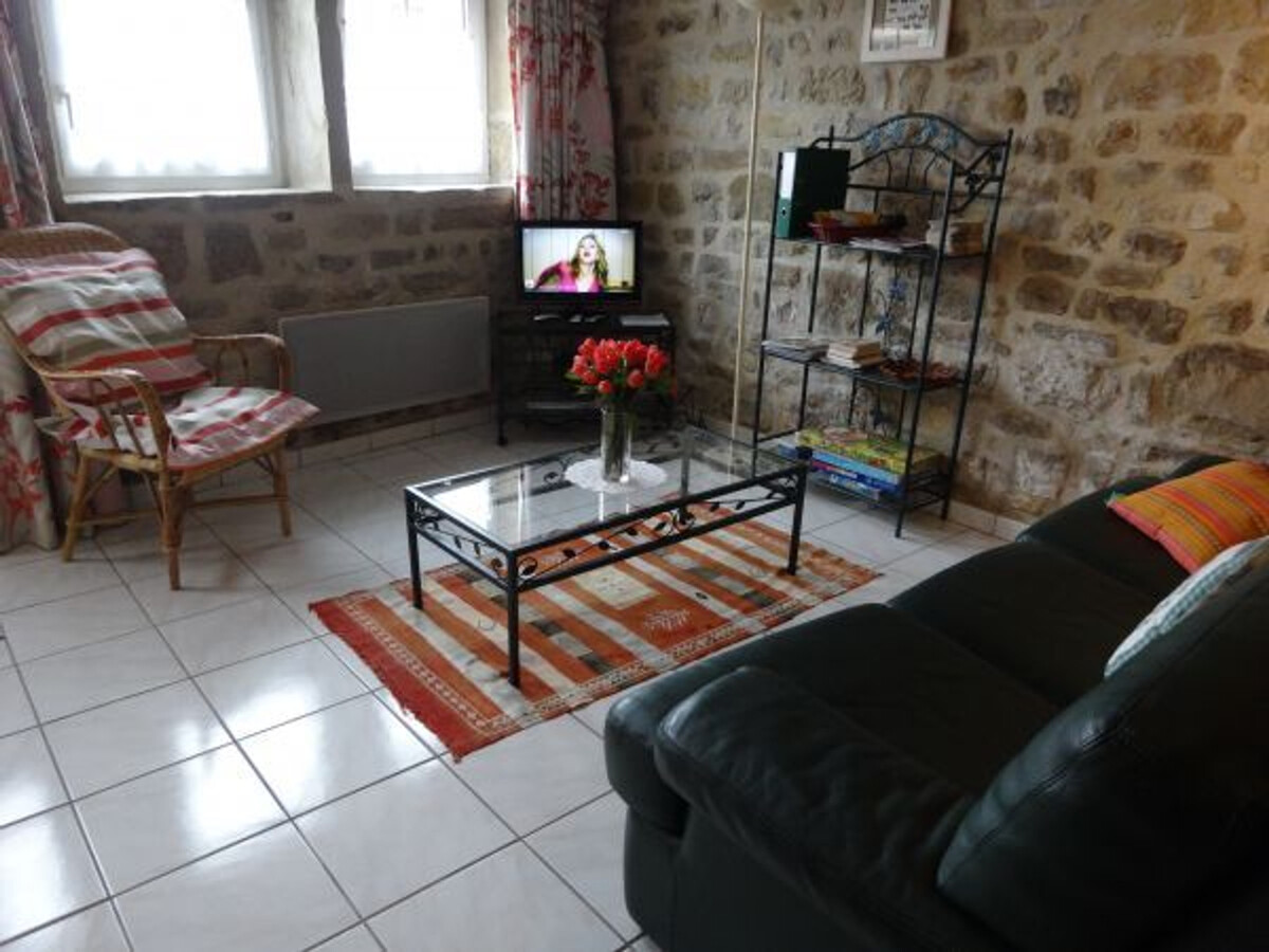 Gîte de ferme rénovée à Senaide, 5 pers., terrasse - Photo 3