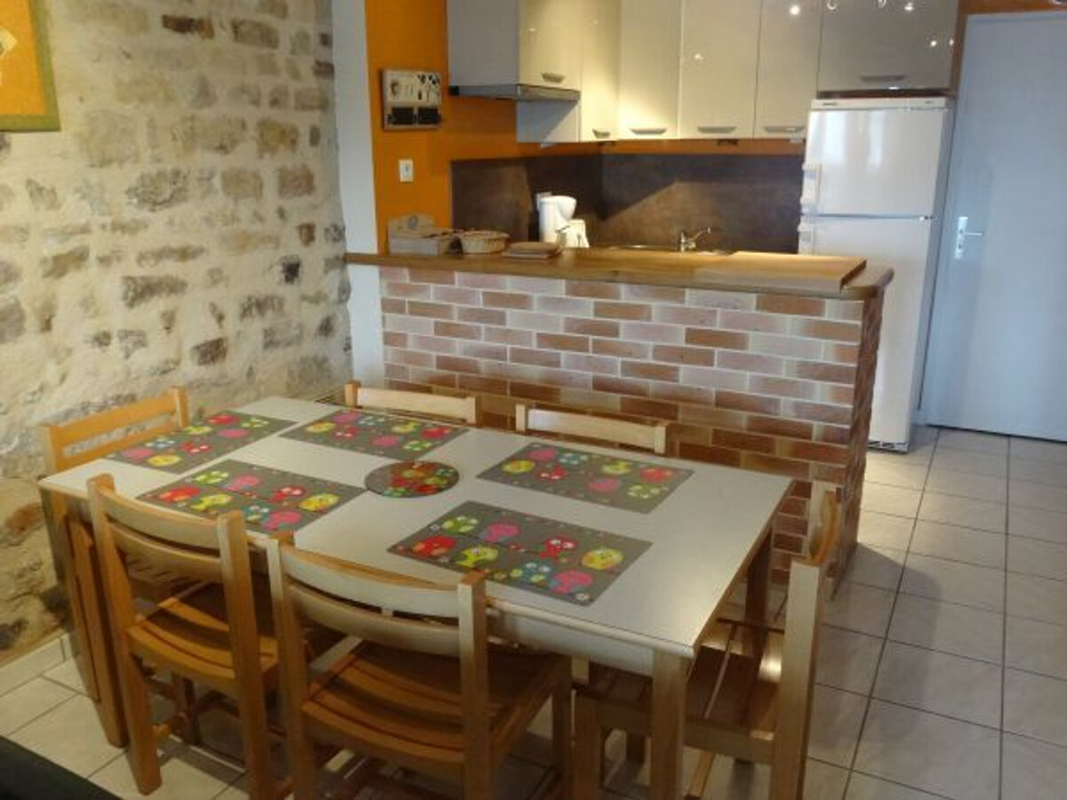 Gîte de ferme rénovée à Senaide, 5 pers., terrasse - Photo 4