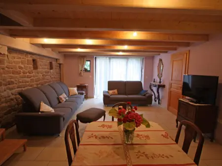 Grande Ferme Rénovée avec Jardin, Terrasse et Sentiers à Proximité - Vosges - Photo 3