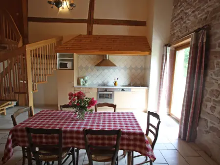 Grande Ferme Rénovée avec Jardin, Terrasse et Sentiers à Proximité - Vosges - Photo 9