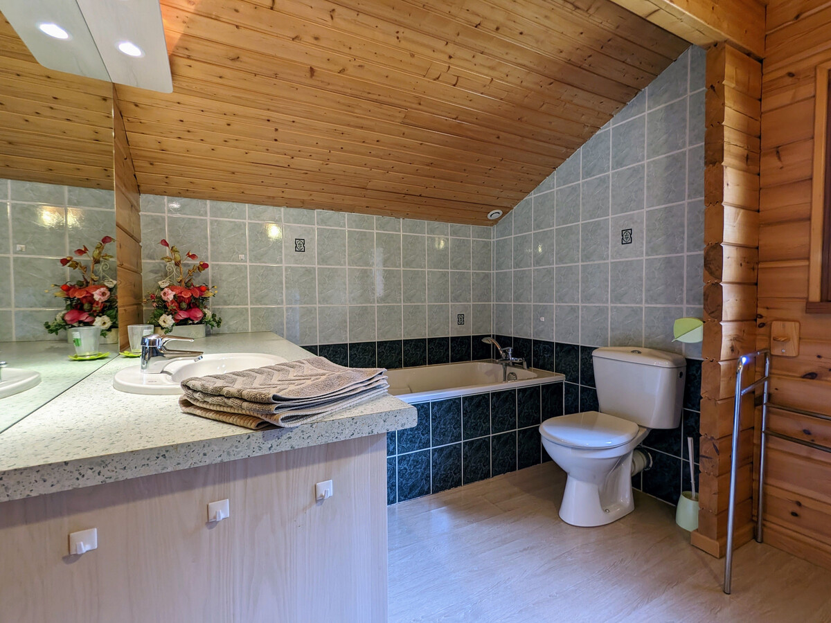 Chalet 6 pers. avec terrasse, forêt & ski à 15 km - Photo 26