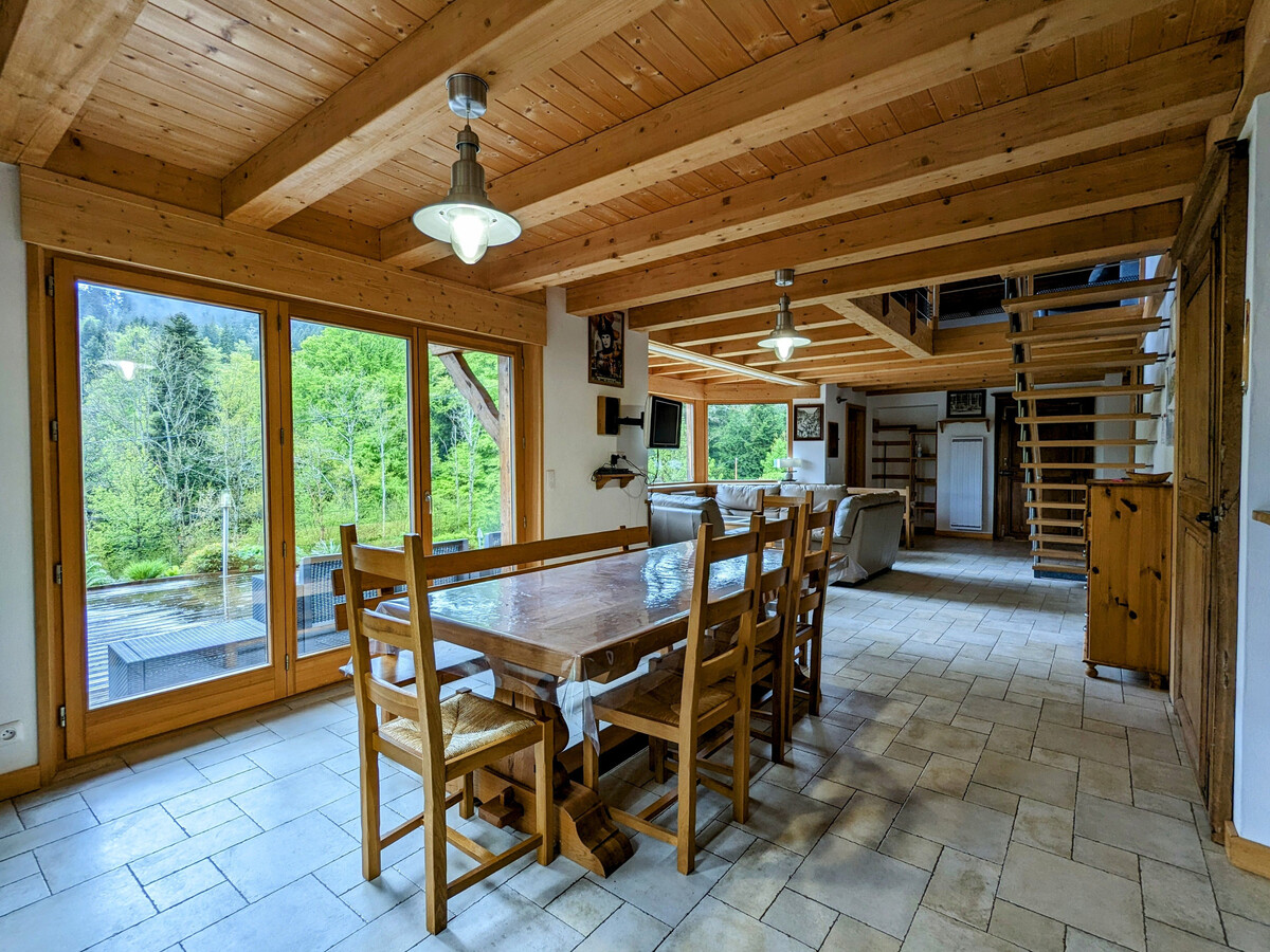 Chalet bois 8 pers., terrasse 100 m² à Liézey - Photo 2