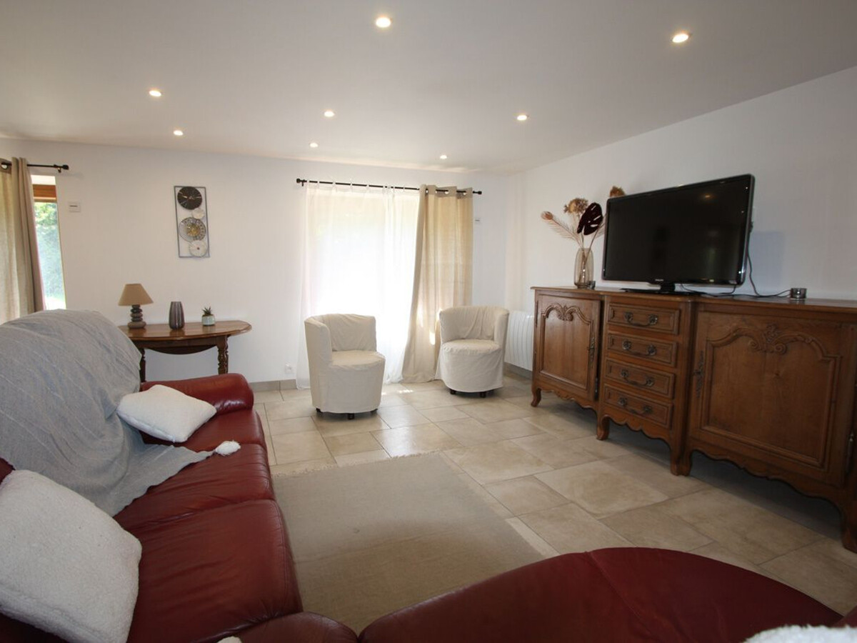 Gîte 10 personnes à Champ-le-Duc, 4 chambres, jardin et barbecue - Photo 6