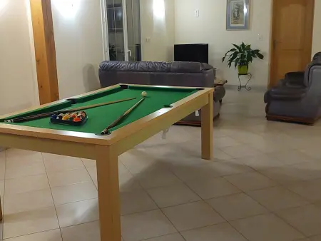 Gîte du Petit Potron : 5 pers, billard et 3000 m² de jeux : photo 15