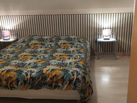 Gîte du Petit Potron : 5 pers, billard et 3000 m² de jeux : photo 20