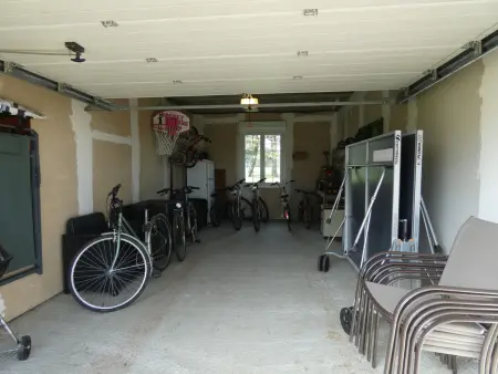 Gîte du Petit Potron : 5 pers, billard et 3000 m² de jeux : photo 29
