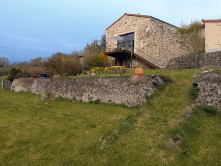 Bergerie restaurée 6 pers. à Céaux-d'Allègre, près du lac : photo 22