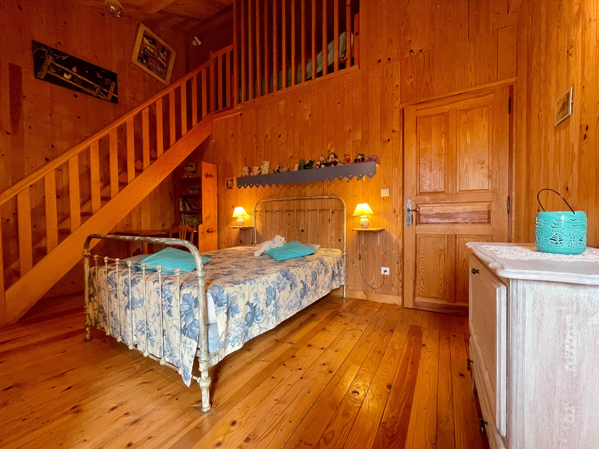 Gîte de caractère 6 pers. à Saugues avec cheminée et équipements bébé - Photo 9