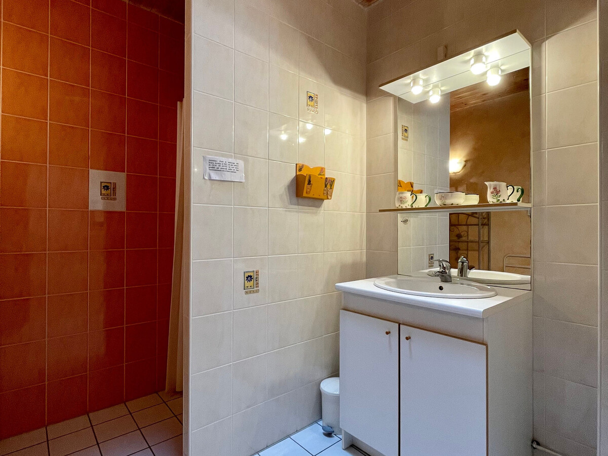 Gîte de caractère 6 pers. à Saugues avec cheminée et équipements bébé - Photo 11