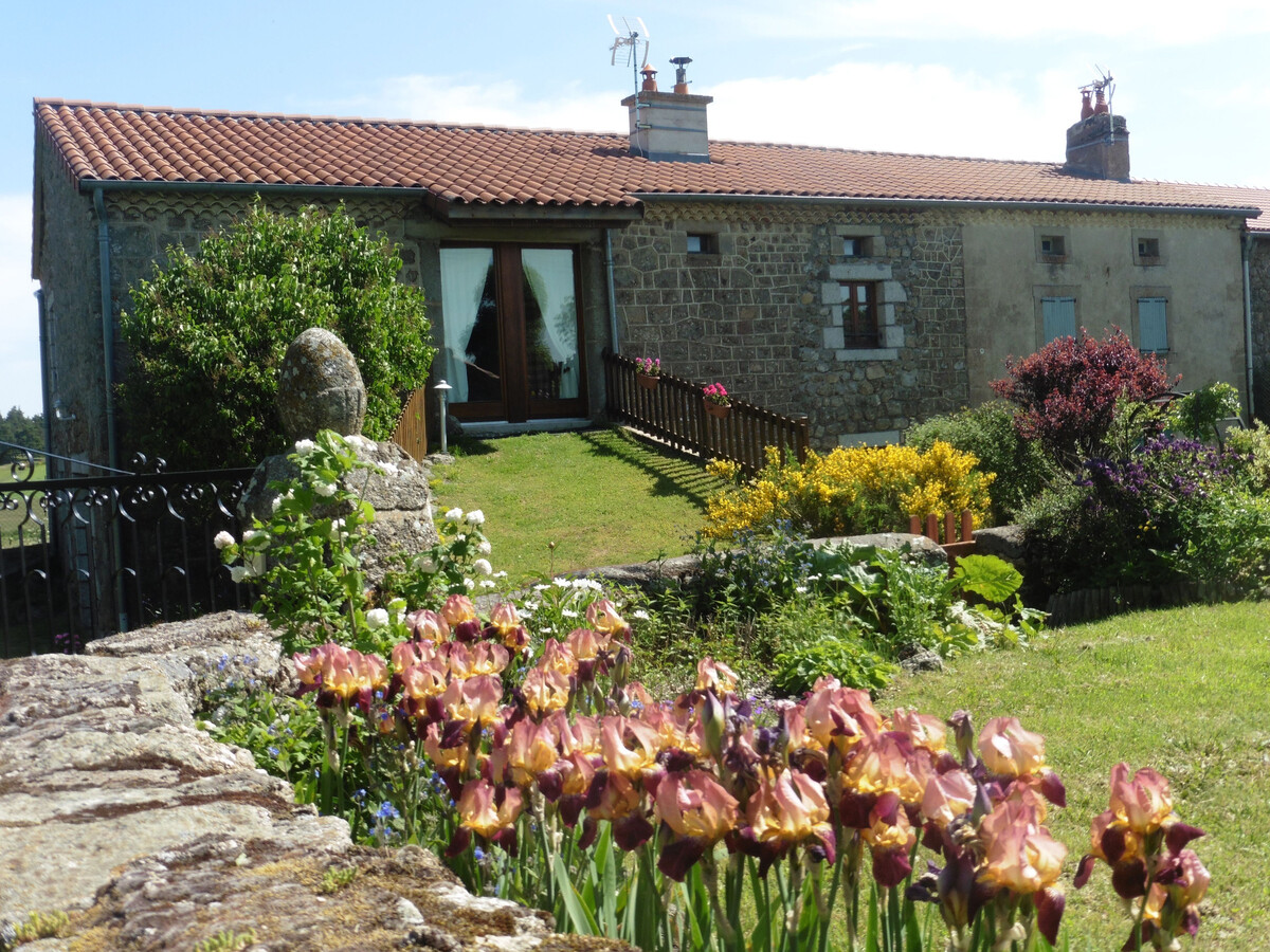 Gîte de caractère 6 pers. à Saugues avec cheminée et équipements bébé - Photo 13