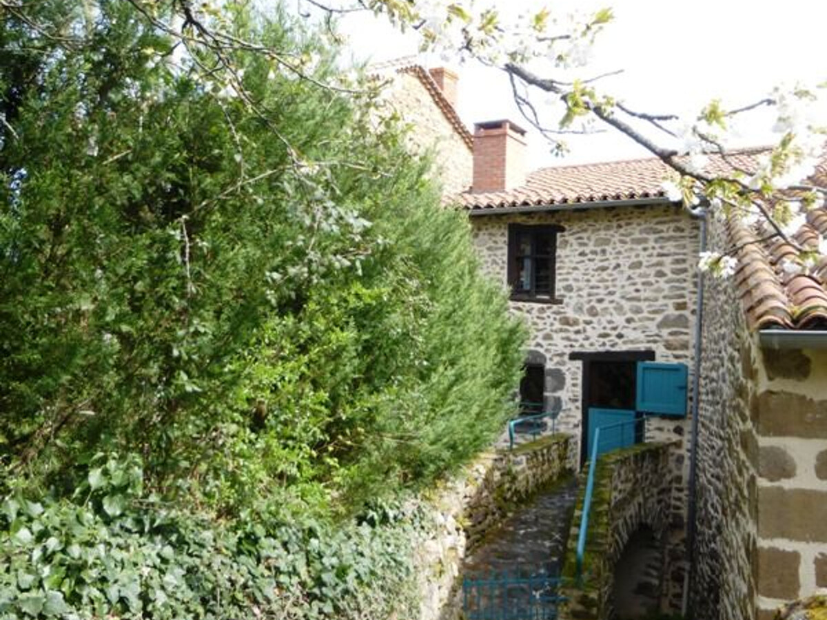 Gîte 10 pers., 5 chambres, grande terrasse à Villeneuve-d'Allier - Photo 18
