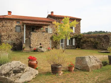 Charmant Gîte à Lavaudieu avec Terrasse, Proche Sites Touristiques et Commerces - Photo 2