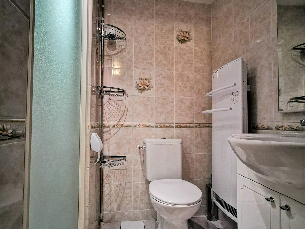 Gîte 8 personnes avec cour privée à Mazerat-Aurouze - Photo 6