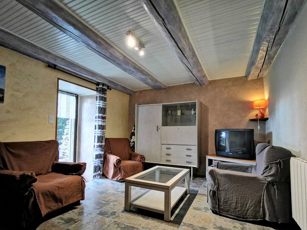 Gîte 8 personnes avec cour privée à Mazerat-Aurouze - Photo 9