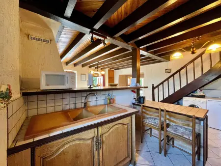 Gîte 4 chambres Saint-Vert, 2000 m² avec vue collines : photo 9