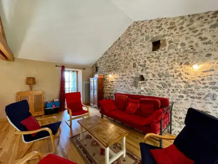 Gîte 4 chambres Saint-Vert, 2000 m² avec vue collines : photo 17
