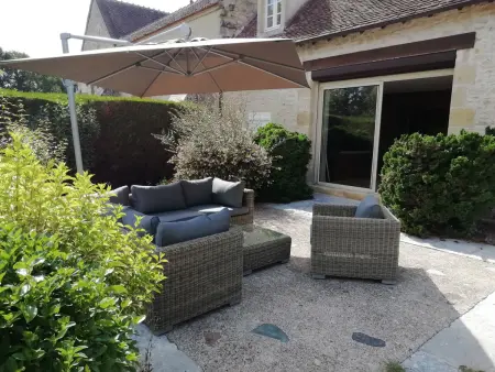 Gîte haut de gamme près de l'Abbaye de Noirlac - Séjour tout confort avec jardin et terrasses - Photo 2