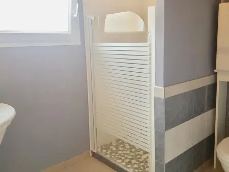 Gîte indépendant 8 pers. à la ferme bio, pêche privée : photo 14