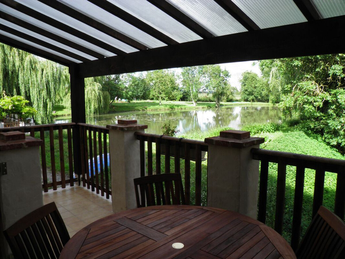 Gîte ancien moulin, étang privé et jardin 1100 m² à Foussais-Payré - Photo 4