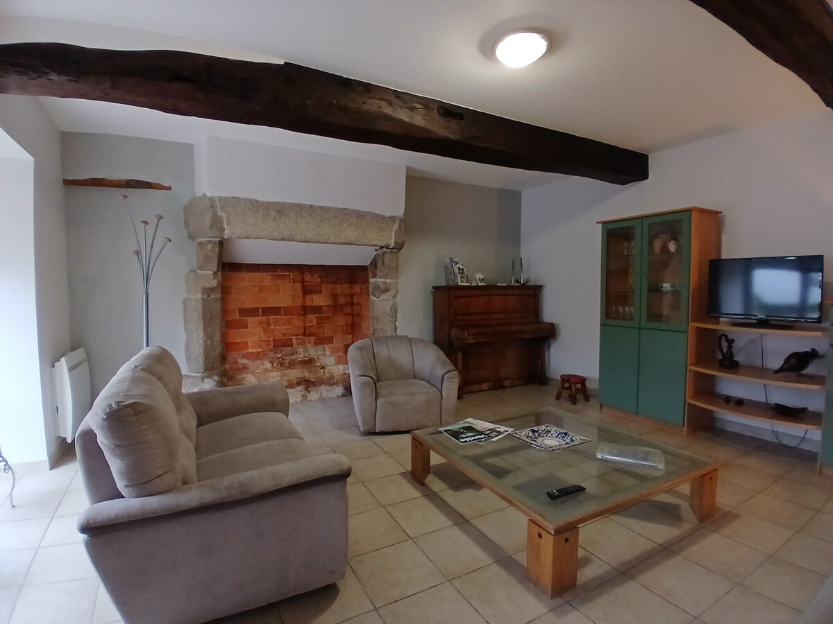Maison ancienne rénovée, 6 pers., 2 terrasses – La Gaubretière - Photo 2