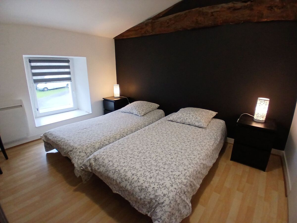 Maison ancienne rénovée, 6 pers., 2 terrasses – La Gaubretière - Photo 10