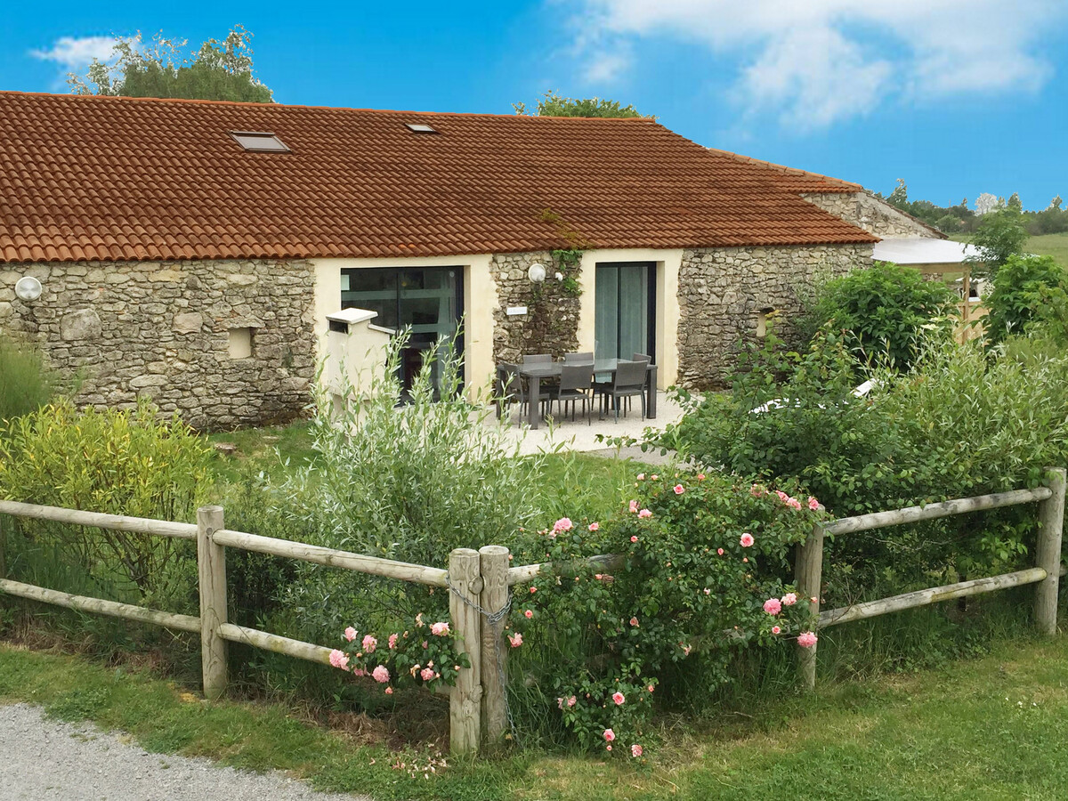 Gîte ancien grange rénovée, spa privé et piscine chauffée - Photo 1