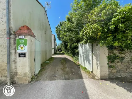 Gîte en plein bourg avec terrasse ensoleillée, vélos à disposition et parking – proche thalasso et plages - Photo 14