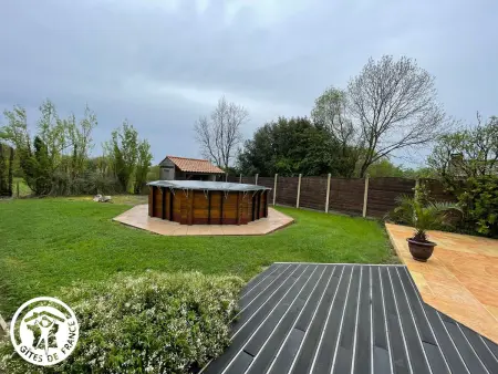 Grange rénovée 4 ch, piscine 5,5m et jardin 2000 m² : photo 11